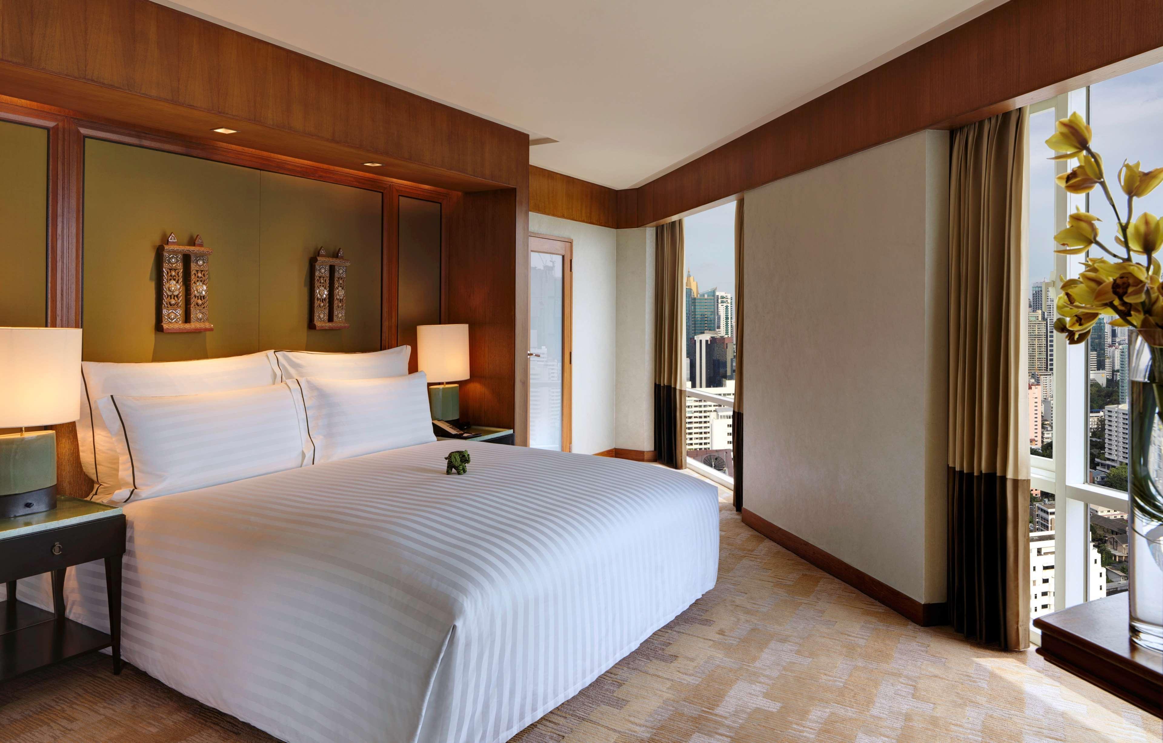 Conrad Bangkok Hotel Eksteriør billede A bedroom at the hotel