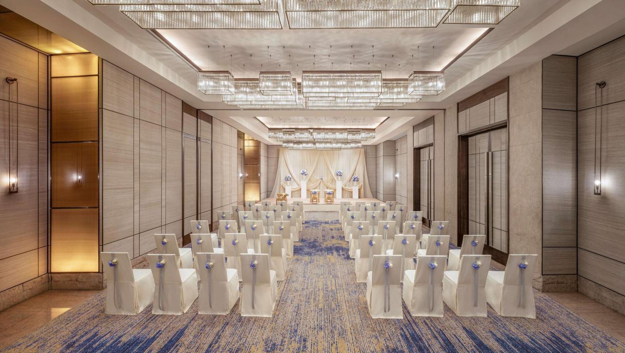 Conrad Bangkok Hotel Eksteriør billede The ballroom