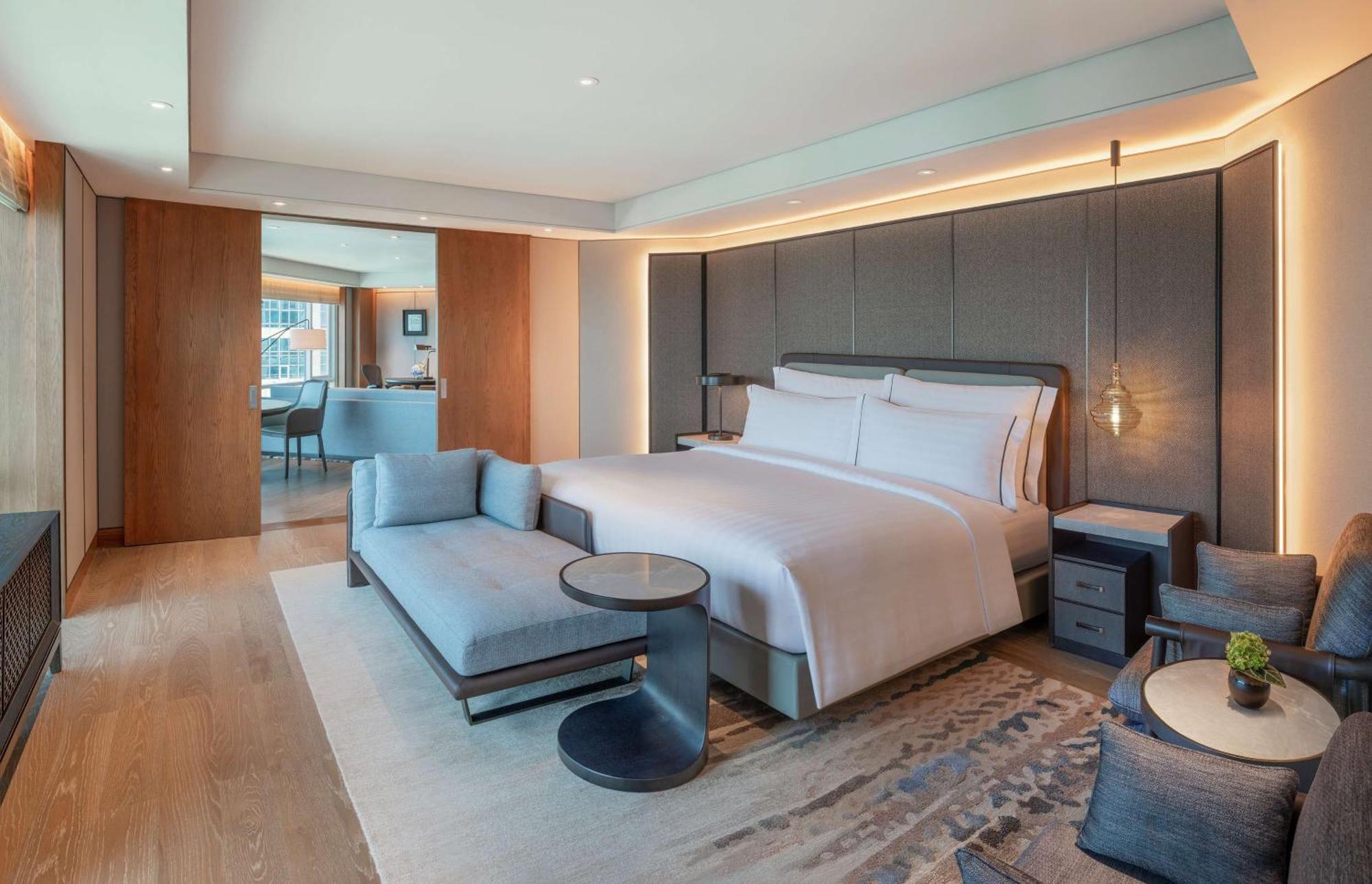 Conrad Bangkok Hotel Eksteriør billede A bedroom at the hotel