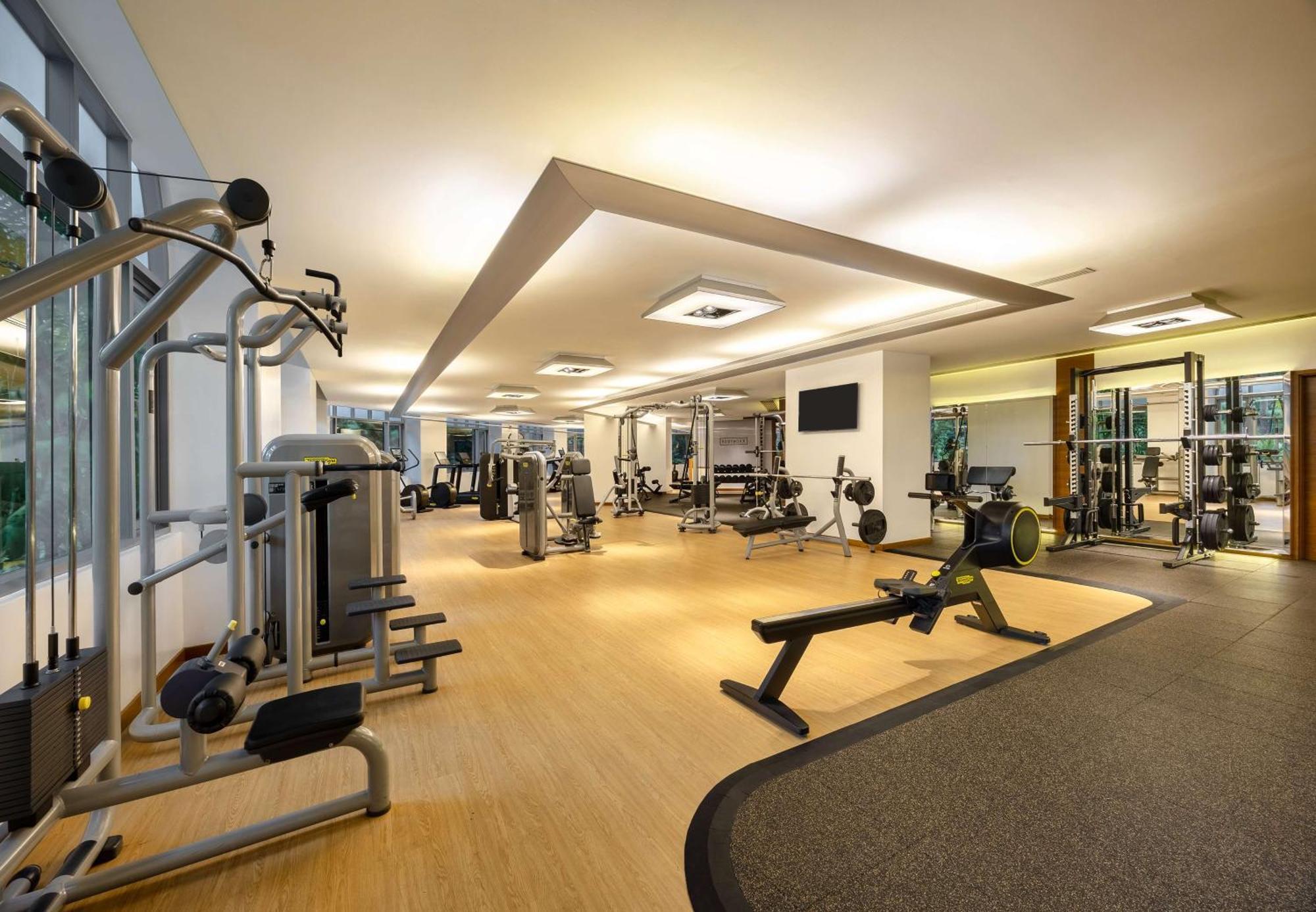 Conrad Bangkok Hotel Eksteriør billede The gym at the InterContinental Hotel, Seoul, South Korea